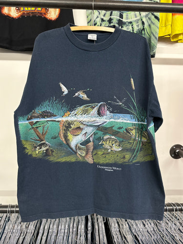 1990s Underwater World Singapore Fish wrap around print shirt size L