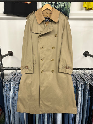 1990s Burberry trench coat size L/XL
