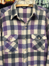 Load image into Gallery viewer, 1980s Woolrich Purple Button up shirt size L